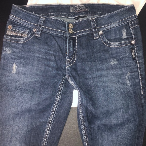 Boot-Cut Silver Jeans👖 - Picture 3 of 10